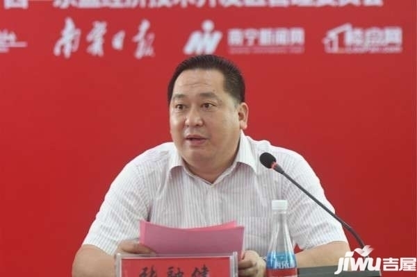 共话南宁北发展前景南宁市武鸣区委常委,政府常务副区长 何 翔 说