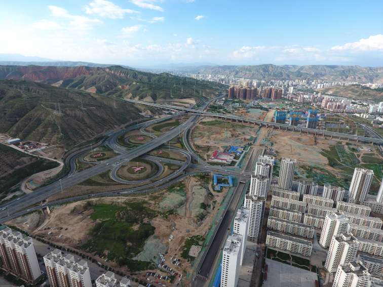 西宁新的城市大道开建,香格里拉,红星天铂,万科,会有怎样影响?